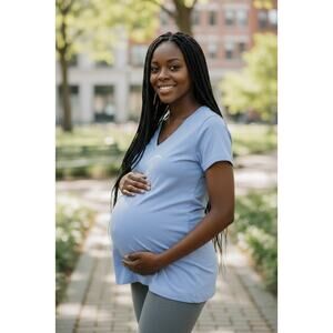 Gap Maternity V-Neck Shirt Small Lilac Short Sleeve Pregnancy Top